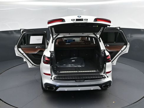 New 2026 BMW X5 xDrive50e AWD/4WD image 48