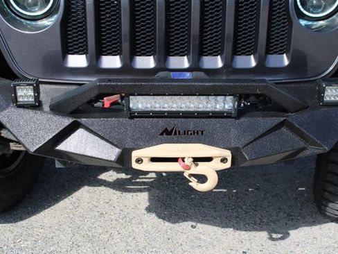 Used 2020 Jeep Wrangler Sport image 15