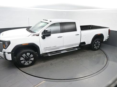 Used 2025 GMC Sierra 2500 Denali w/ Technology Package image 39