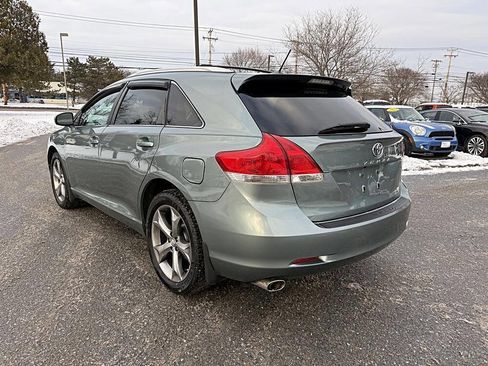 Used 2012 Toyota Venza LE image 3