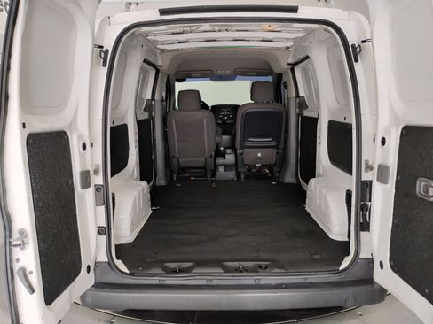 Used 2017 Nissan NV200 S image 15
