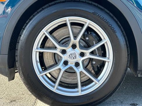 Certified 2024 Porsche Cayenne S image 27