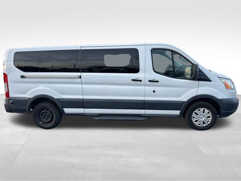 Used 2018 Ford Transit 350 XLT image 6