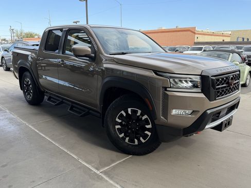 Used 2023 Nissan Frontier Pro-X w/ Pro Convenience Package image 6