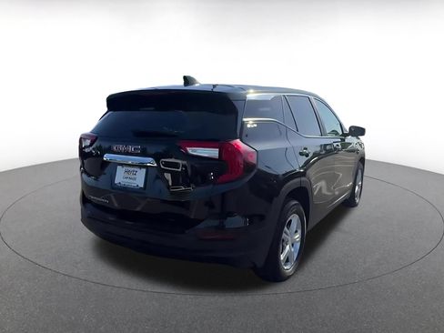 Used 2024 GMC Terrain SLE FWD image 12