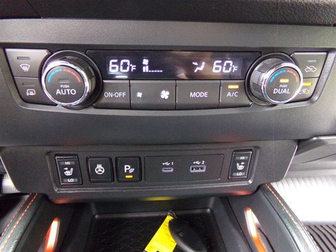 Used 2022 Nissan Frontier PRO-4X AWD/4WD image 34