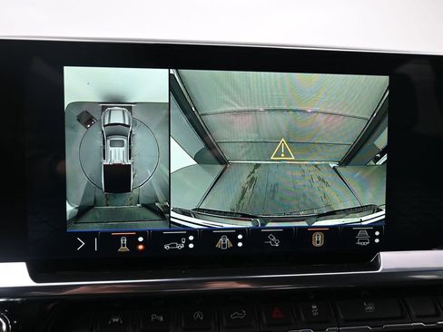 New 2026 GMC Sierra 1500 SLT w/ SLT Premium Plus Package image 16