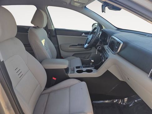 Used 2020 Kia Sportage LX w/ LX Popular Package image 15