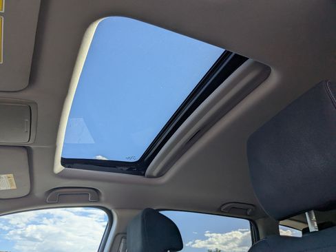 Used 2018 Honda CR-V EX image 33