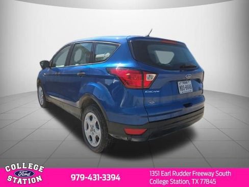 Used 2019 Ford Escape S image 4