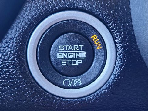 Used 2024 RAM 2500 Big Horn image 28