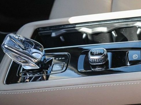 New 2026 Volvo XC90 T8 Plus image 19