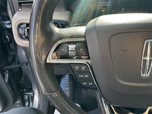 Certified 2022 Lincoln Nautilus Reserve image 28