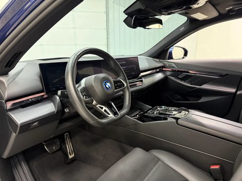 Used 2025 BMW i5 xDrive40 w/ Executive Package AWD/4WD image 12