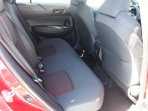 Used 2025 Toyota Corolla Cross AWD Hybrid w/ Moonroof Package image 16