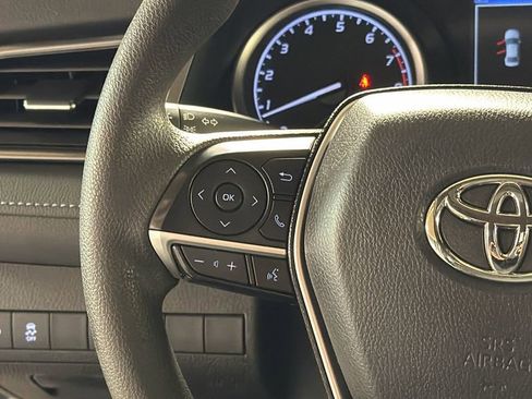 Used 2022 Toyota Camry LE image 18
