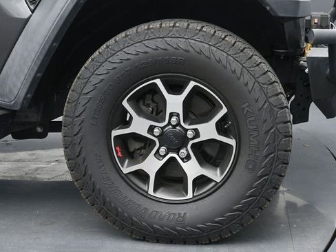 Used 2021 Jeep Wrangler Unlimited Rubicon AWD/4WD image 36
