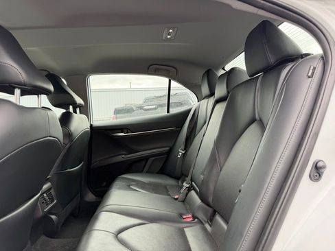 Used 2023 Toyota Camry XLE image 14