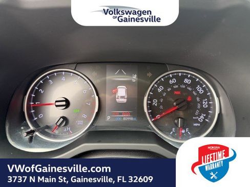 Used 2019 Toyota RAV4 XLE Premium image 19