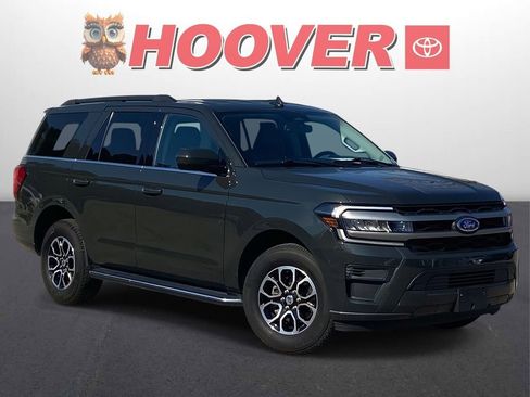 Used 2023 Ford Expedition XLT image 7