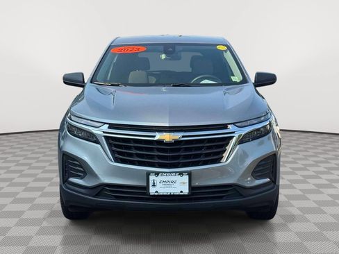Used 2023 Chevrolet Equinox LS w/ LS Convenience Package AWD/4WD image 2