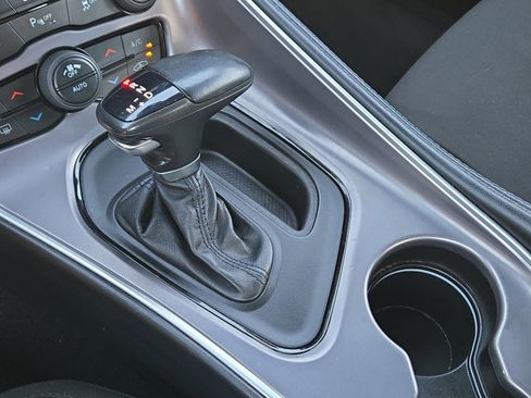 Used 2022 Dodge Challenger GT image 29