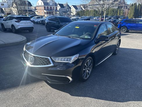 Used 2018 Acura TLX w/Technology Pkg image 2