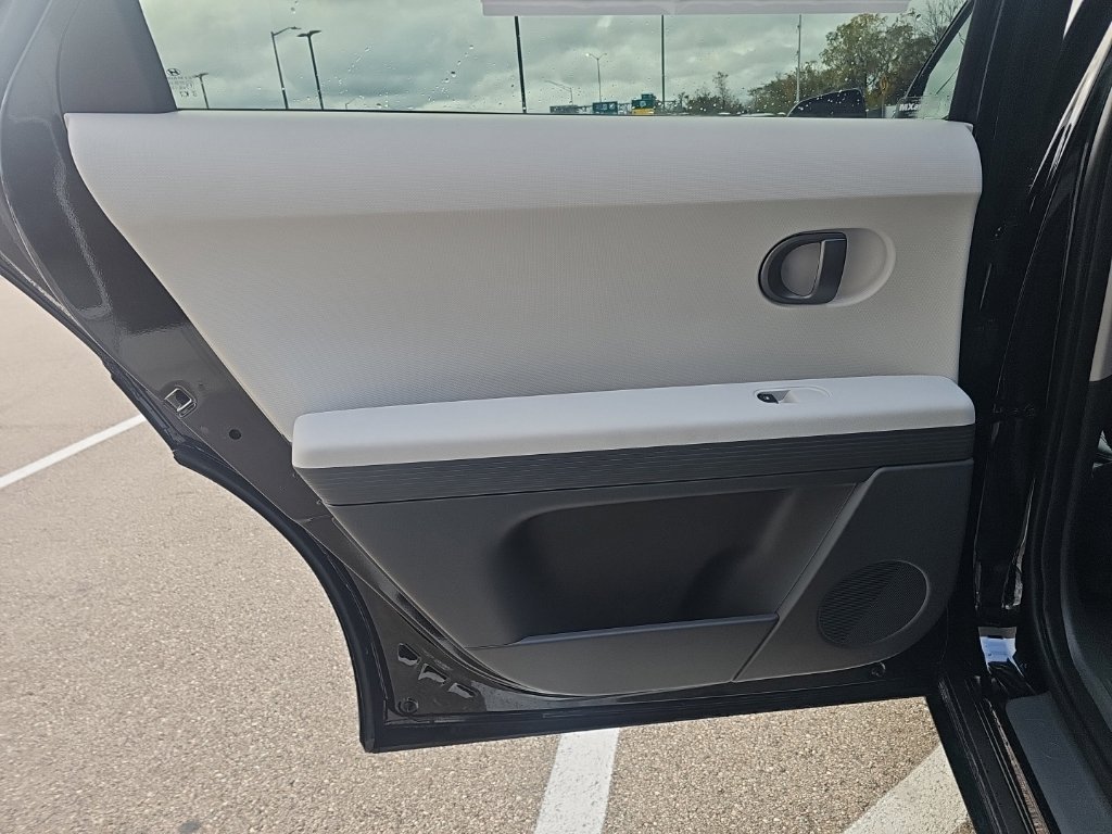 New 2027 Hyundai Ioniq 5 SEL AWD/4WD image 28