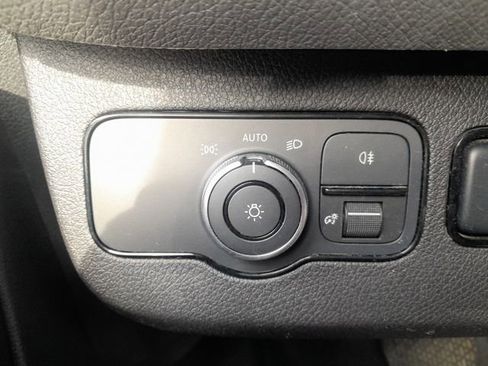 Used 2022 Mercedes-Benz Sprinter 2500 image 10