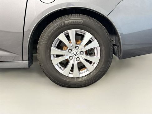 Used 2016 Honda Odyssey SE image 17