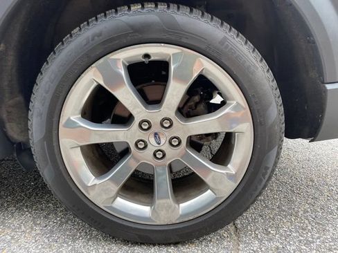 Certified 2020 Ford Explorer Platinum w/ Premium Technology Package AWD/4WD image 10