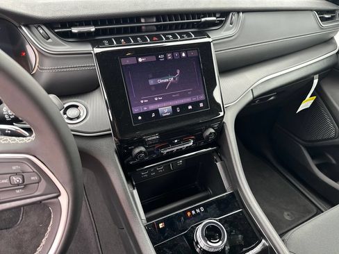 New 2026 Jeep Grand Cherokee Laredo RWD image 25
