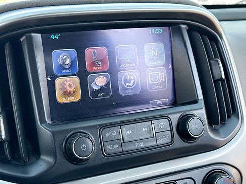 Used 2018 Chevrolet Colorado LT w/ LT Convenience Package image 10