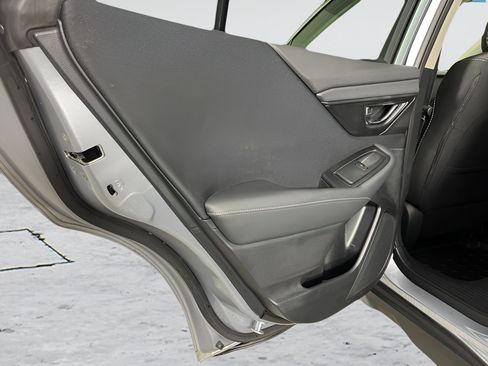 Used 2022 Subaru Outback Premium AWD/4WD image 11