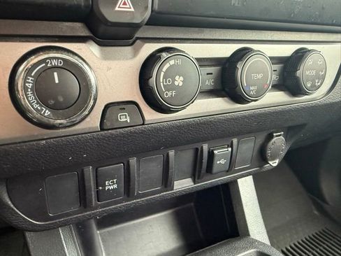 Used 2021 Toyota Tacoma SR image 21