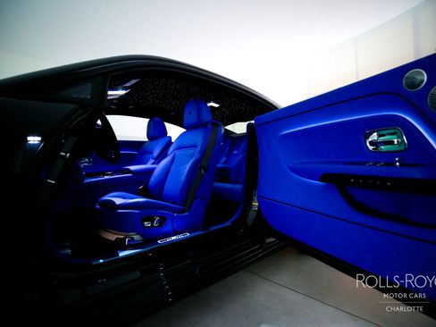 New 2025 Rolls-Royce Spectre Black Badge w/ Spectre Enhancement Package image 12