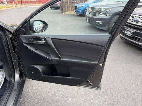 Used 2010 MAZDA MAZDA3 i Touring FWD image 14