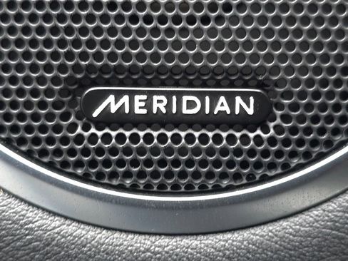 Used 2020 Land Rover Range Rover image 28