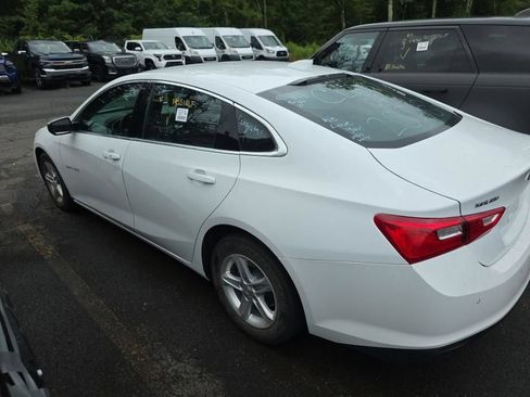 Used 2024 Chevrolet Malibu LT FWD image 4