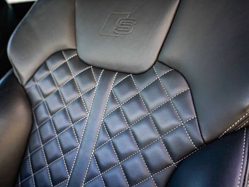 Used 2023 Audi SQ5 Premium Plus w/ Premium Plus Package image 11