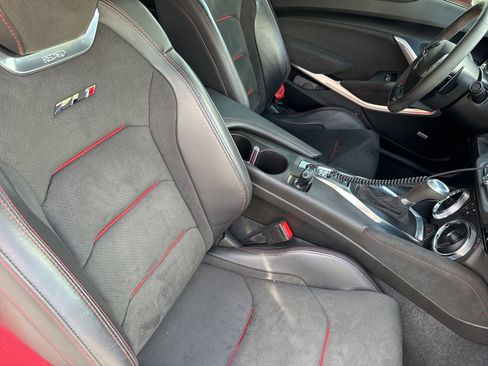 Used 2019 Chevrolet Camaro ZL1 image 10