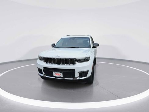 Used 2021 Jeep Grand Cherokee L Limited image 3