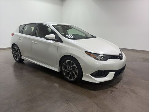 Used 2018 Toyota Corolla iM w/ All-Weather Mat Package image 2