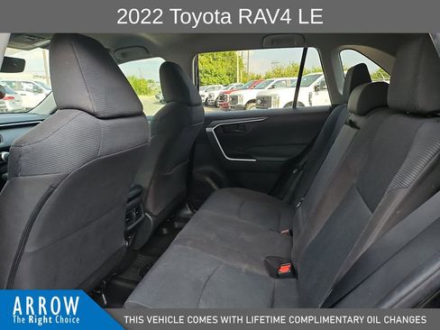 Used 2022 Toyota RAV4 LE image 19