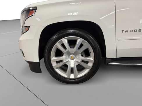 Used 2017 Chevrolet Tahoe Premier AWD/4WD image 13