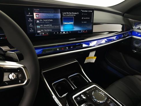 New 2026 BMW 760i xDrive w/ Executive Package AWD/4WD image 21