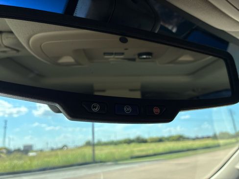 Used 2017 Chevrolet Suburban Premier image 39