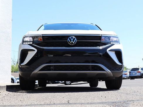 Used 2023 Volkswagen Taos S FWD image 17