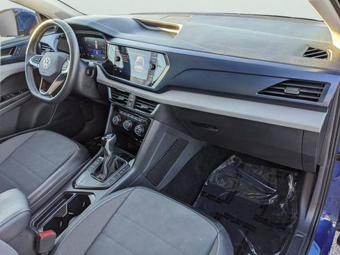 Certified 2023 Volkswagen Taos SE image 11