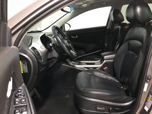 Used 2013 Kia Sorento LX FWD image 11